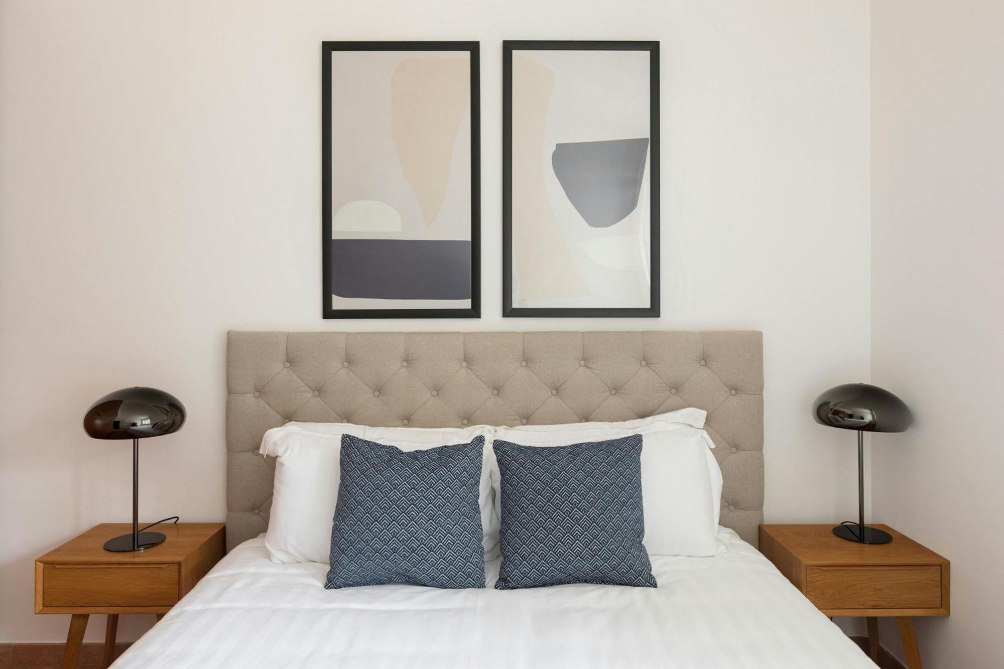 Two-Bedroom Apartment Two Twin Beds,1674757555:JPEG